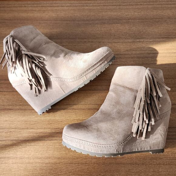 Massini Faux Suede Fringe Zip Hidden Wedge Ankle Booties - Picture 9 of 9